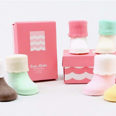 Six pack Newborn/Infant non skid Cupcake Socks